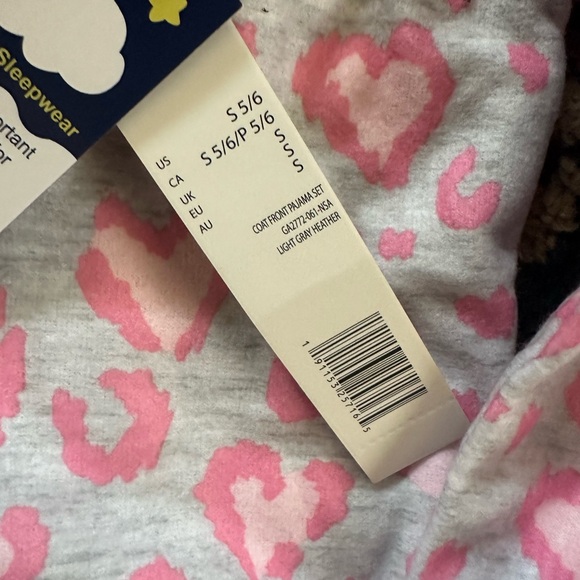 Rae Dunn GIRLS long sleeved pajamas. Size 5/6. New with tags - Picture 3 of 3